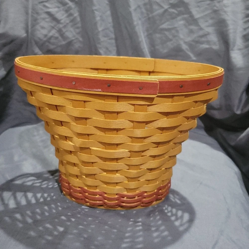 2002 Longaberger May Series Geranium Basket Red Trim